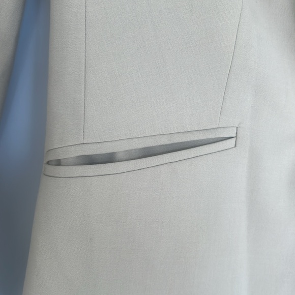 The Limited Collection Tan Blazer - Picture 3 of 6